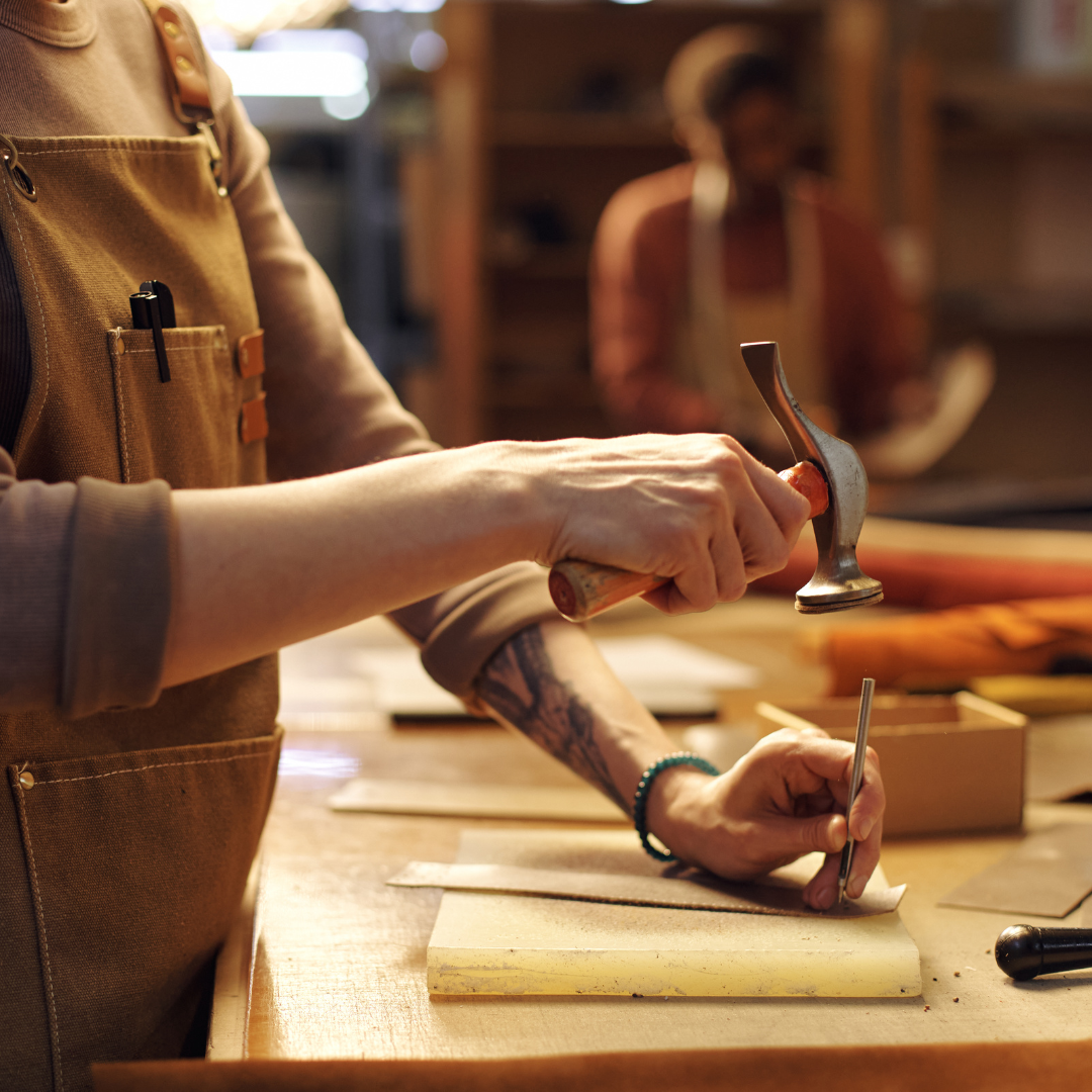 Atelier cuir et textile du Pôle Métiers d'Art à la Cité du Faire